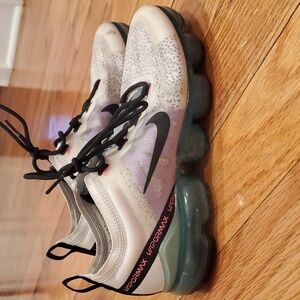 Nike VaporMax "Dragon Fruit "